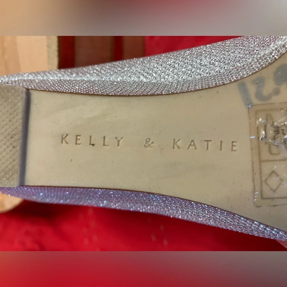Kelly & Kate Sparkle Cilasa Wedge Pump Metallic Size 9